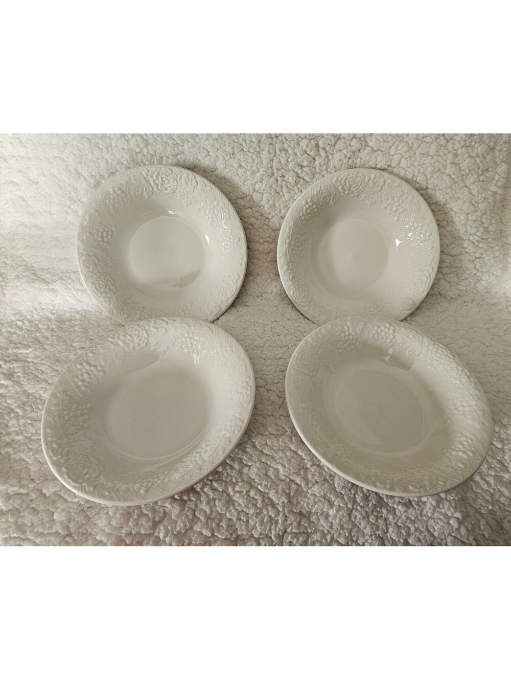 (Set of 4) Vintage Gibson Soup Cereal Bowls Embossed Grapes White 8" Fruit Decor